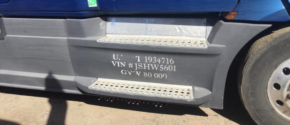 2018 Freightliner Cascadia 126 fairing 