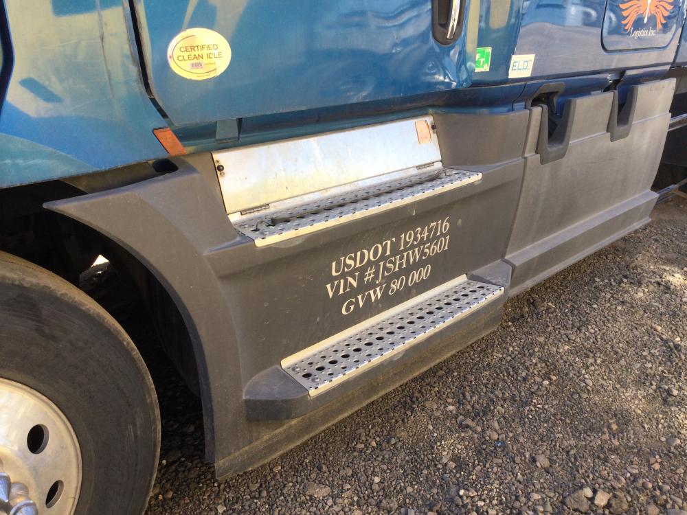 2018 Freightliner Cascadia 126 Fairing