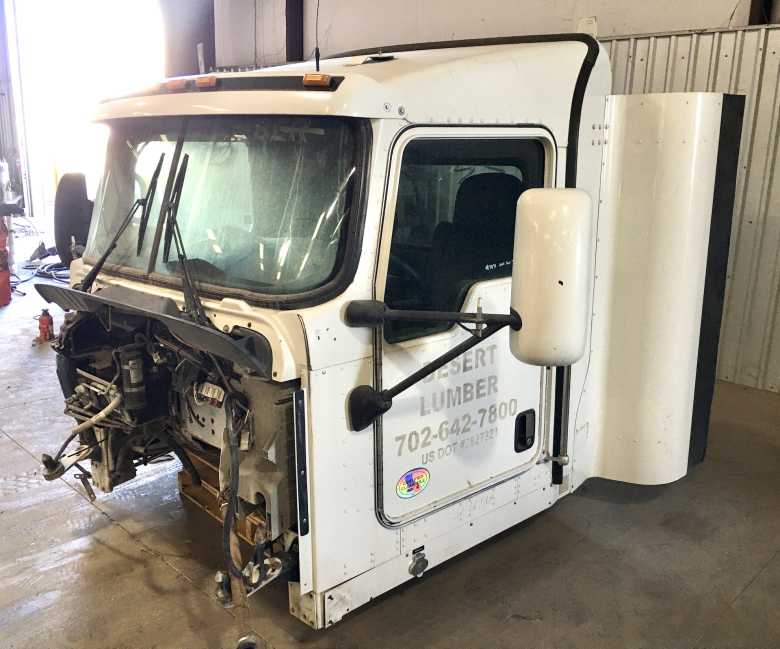 2013 Kenworth T660 Cab